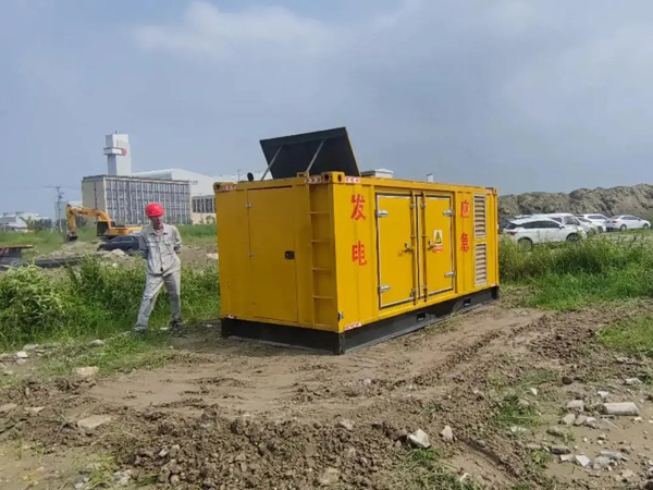 濉溪200KW柴油发电机机组每小时的油耗量受哪些因素影响？